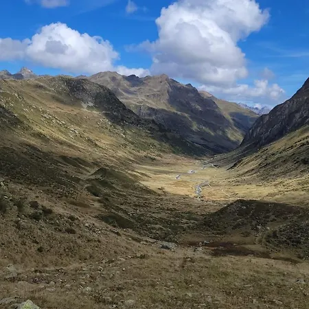 شقة Haus Richard Falch