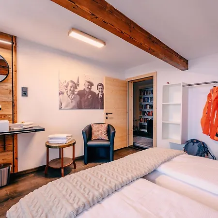 Chalet-apartment Fuer 9 Bis 10 Personen Zentral & Ruhig 2 Min Zur Galzigbahn Sankt Anton * 圣安东阿尔贝格
