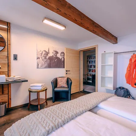 Apartamento Chalet-apartment Fuer 9 Bis 10 Personen Zentral & Ruhig 2 Min Zur Galzigbahn Sankt Anton